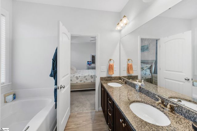 637 Ivywood Place, Boiling Springs, SC 29316