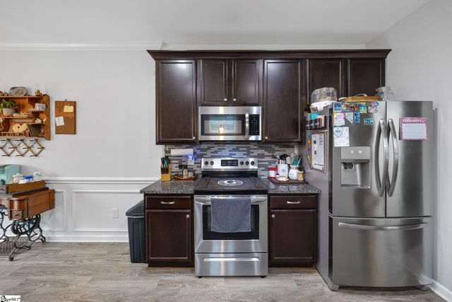 637 Ivywood Place, Boiling Springs, SC 29316