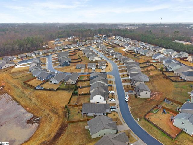 637 Ivywood Place, Boiling Springs, SC 29316