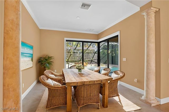 559 93rd AVE N, Naples, FL 34108