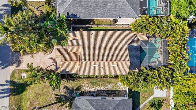 559 93rd AVE N, Naples, FL 34108