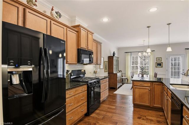 6279 Queens Gate Court, Clemmons, NC 27012