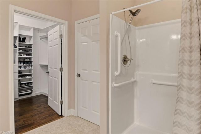 6279 Queens Gate Court, Clemmons, NC 27012