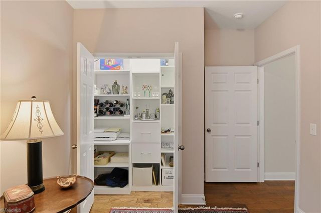 6279 Queens Gate Court, Clemmons, NC 27012