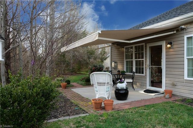 6279 Queens Gate Court, Clemmons, NC 27012