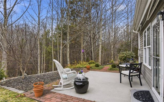 6279 Queens Gate Court, Clemmons, NC 27012