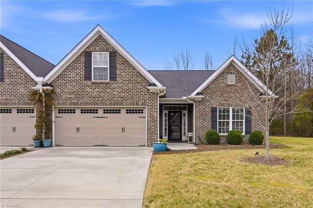 6279 Queens Gate Court, Clemmons, NC 27012