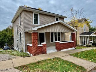 1206 Foster Avenue, Cambridge, OH 43725