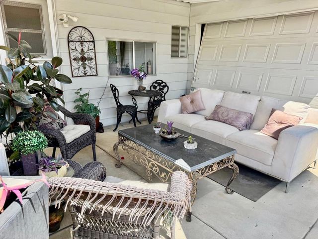 38890 Desert Greens Drive W, Palm Desert, CA 92260