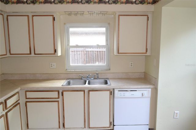 4914 OAKSHIRE DRIVE, Tampa, FL 33625