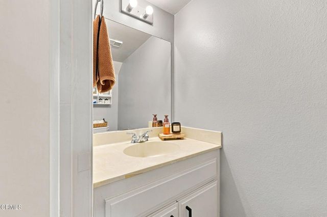 1207 Chelan Lane, Ventura, CA 93004