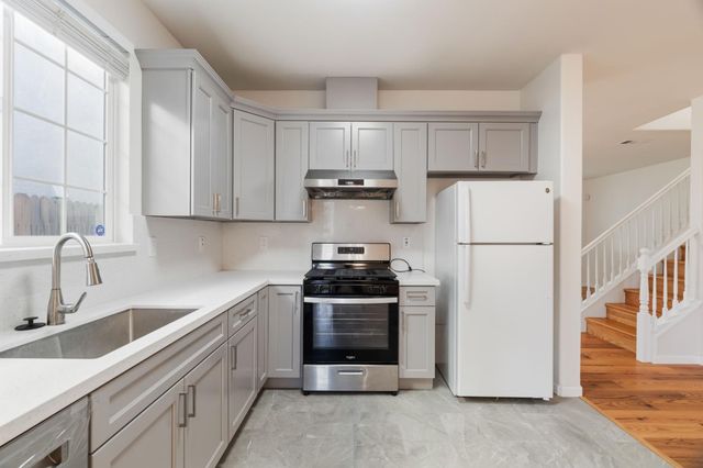 1815 Hammertown Dr, Stockton, CA 95210