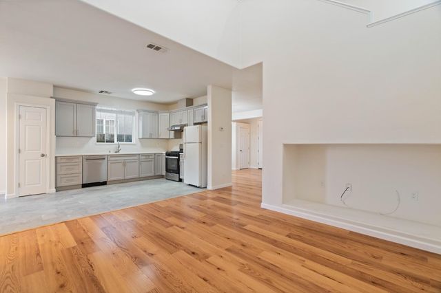1815 Hammertown Dr, Stockton, CA 95210