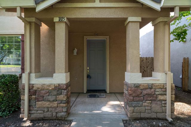 1815 Hammertown Dr, Stockton, CA 95210