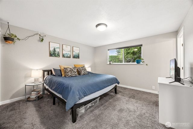 1005 17th Street NW, Puyallup, WA 98371