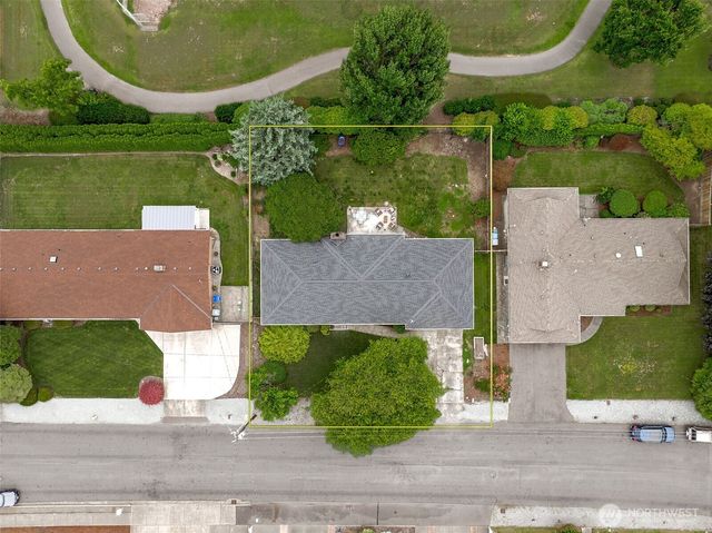 1005 17th Street NW, Puyallup, WA 98371