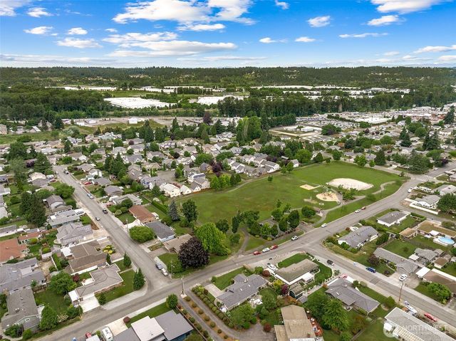 1005 17th Street NW, Puyallup, WA 98371