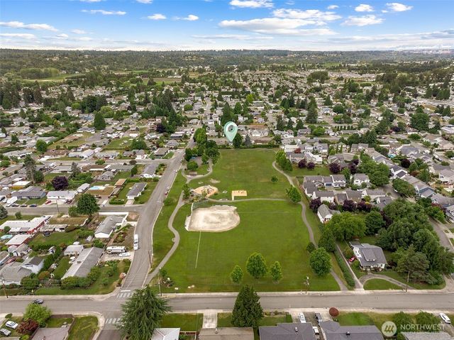 1005 17th Street NW, Puyallup, WA 98371