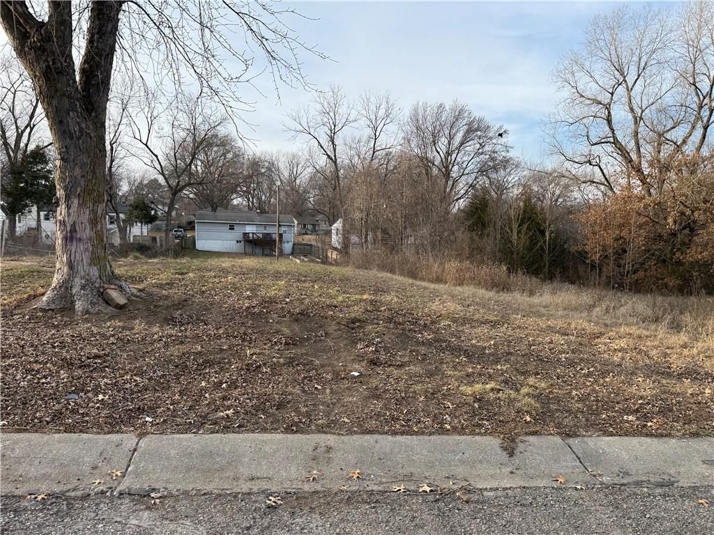4918 N Wallace Avenue, Kansas City, MO 64119