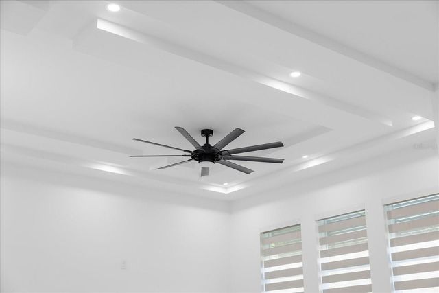 902 W SLIGH AVENUE, Tampa, FL 33604