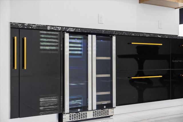 902 W SLIGH AVENUE, Tampa, FL 33604