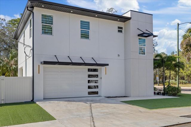 902 W SLIGH AVENUE, Tampa, FL 33604