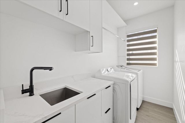 902 W SLIGH AVENUE, Tampa, FL 33604