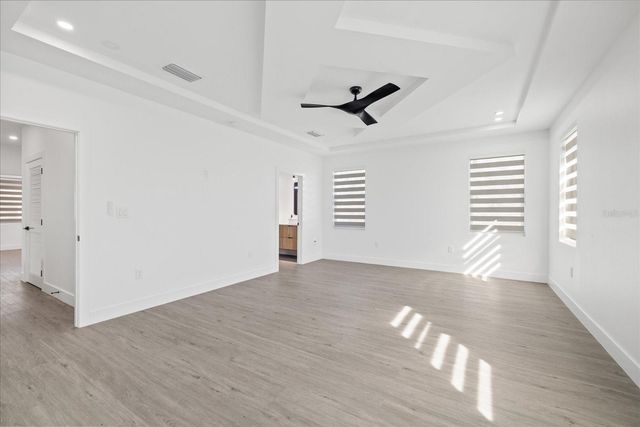 902 W SLIGH AVENUE, Tampa, FL 33604