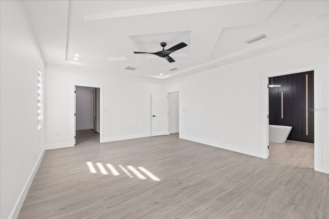 902 W SLIGH AVENUE, Tampa, FL 33604