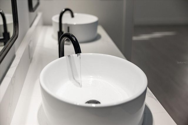 902 W SLIGH AVENUE, Tampa, FL 33604