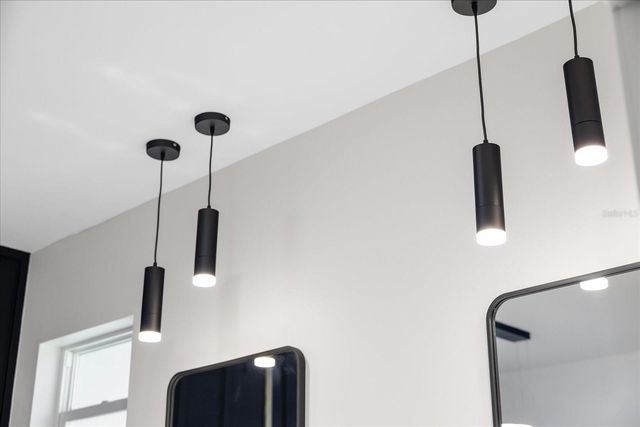 902 W SLIGH AVENUE, Tampa, FL 33604