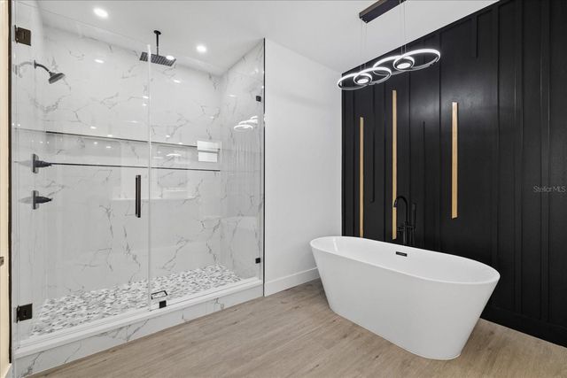 902 W SLIGH AVENUE, Tampa, FL 33604