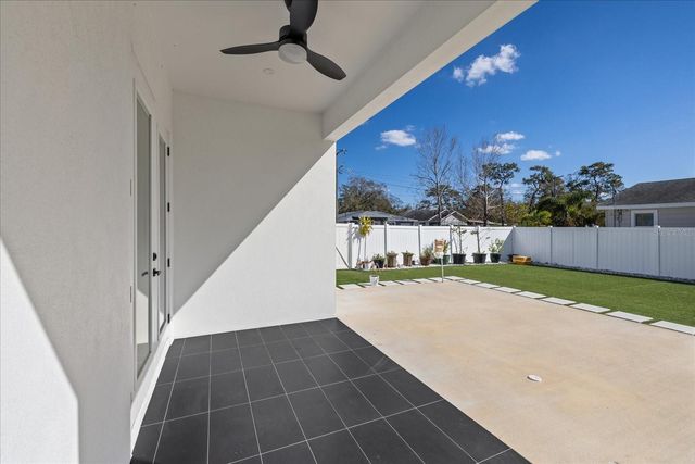 902 W SLIGH AVENUE, Tampa, FL 33604