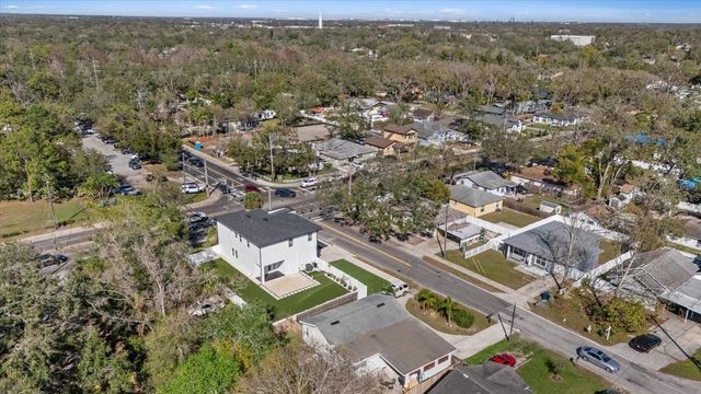 902 W SLIGH AVENUE, Tampa, FL 33604