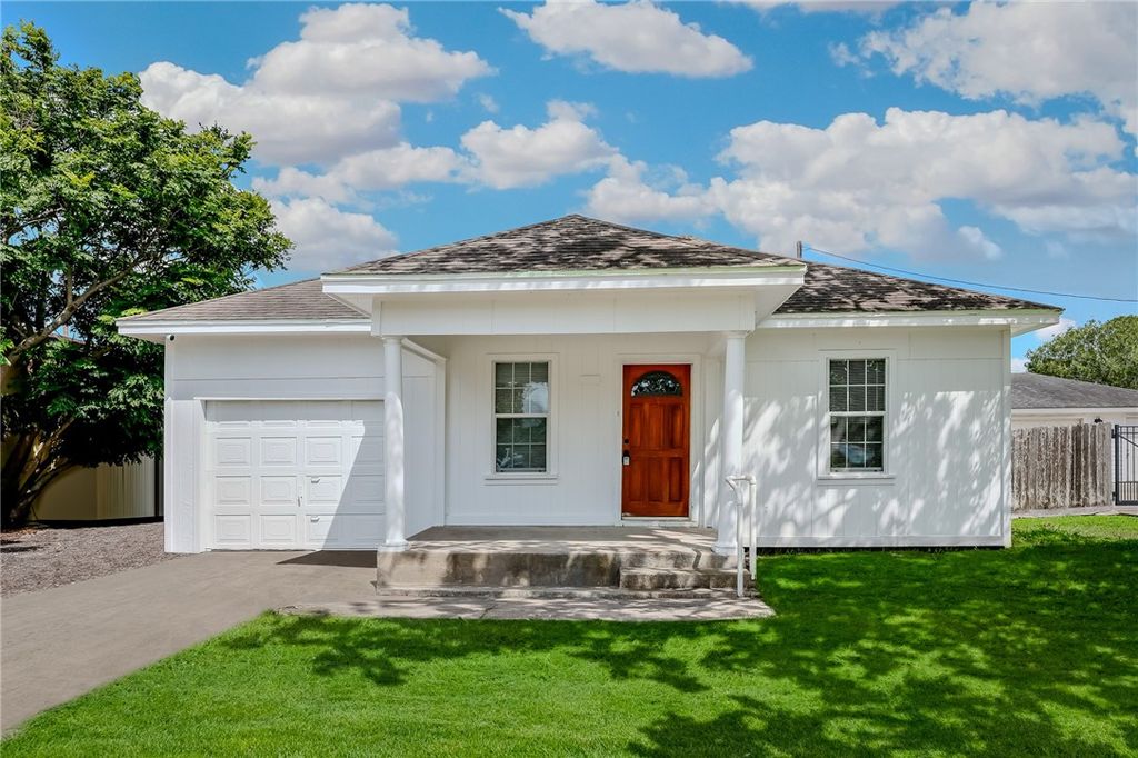 1622 Woodlawn, Corpus Christi, TX 78412