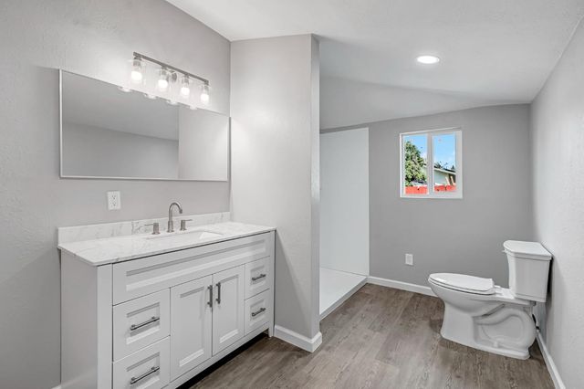 914 Clinton Street, Madera, CA 93638