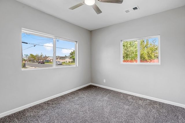 914 Clinton Street, Madera, CA 93638