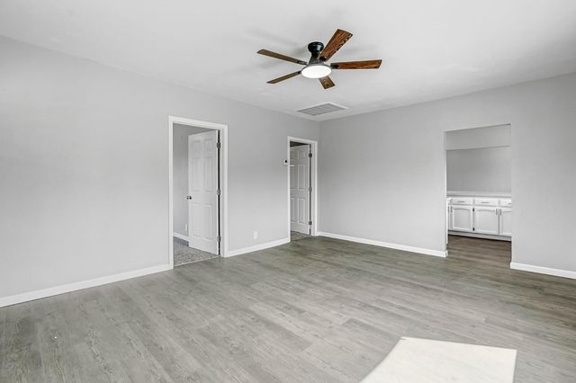 914 Clinton Street, Madera, CA 93638