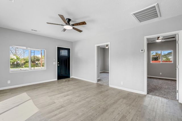 914 Clinton Street, Madera, CA 93638