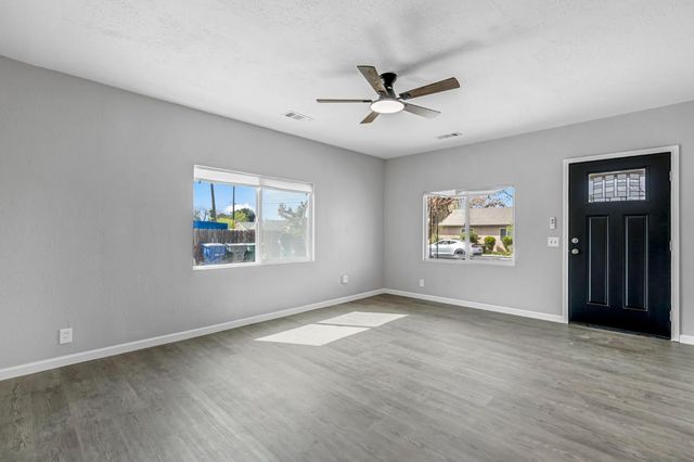 914 Clinton Street, Madera, CA 93638