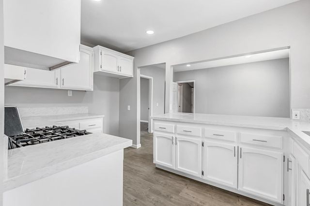 914 Clinton Street, Madera, CA 93638