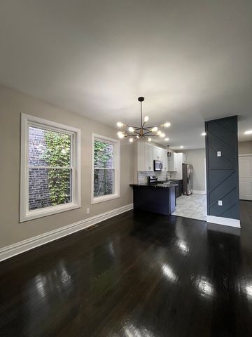5950 S Artesian Avenue, Chicago, IL 60629
