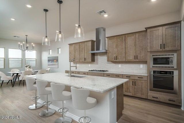 18730 W WESTVIEW Street, Litchfield Park, AZ 85340