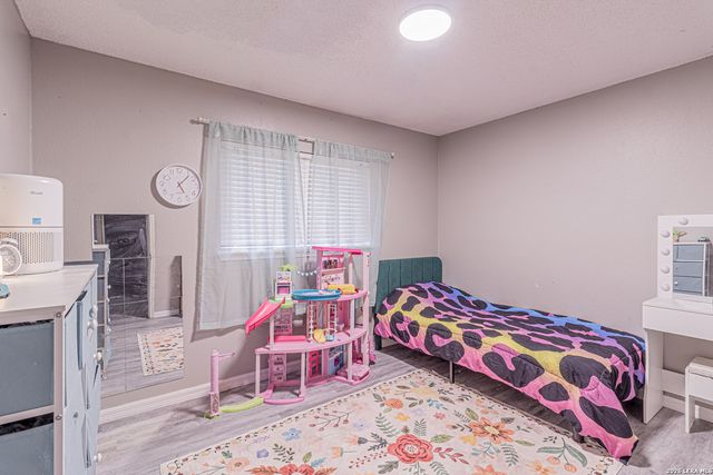 6039 Whispering Lake St, San Antonio, TX 78222