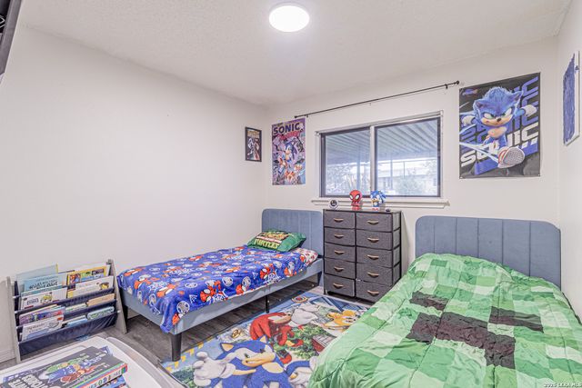 6039 Whispering Lake St, San Antonio, TX 78222