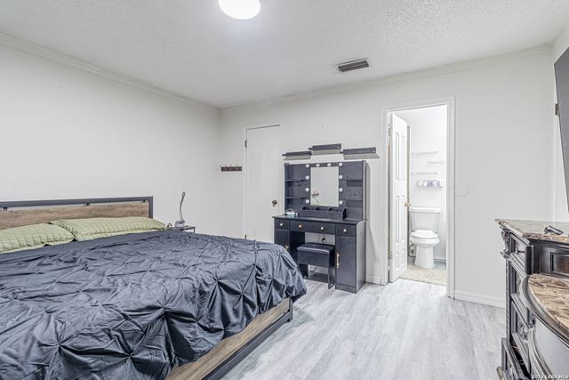6039 Whispering Lake St, San Antonio, TX 78222