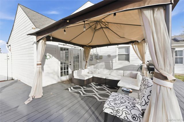 54 Morning Glory Road, Levittown, NY 11756