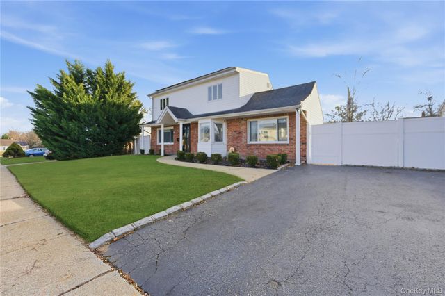 54 Morning Glory Road, Levittown, NY 11756
