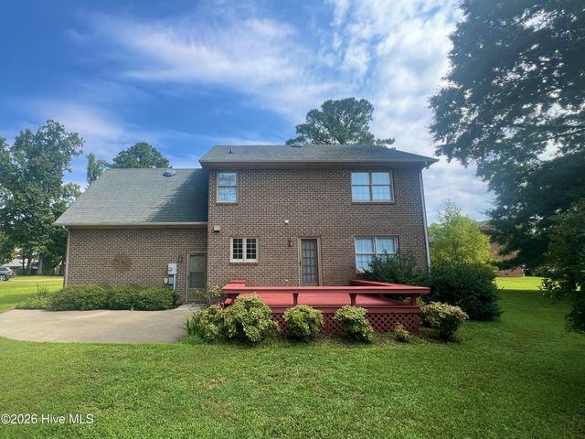 2203 Acorn Circle, Kinston, NC 28504