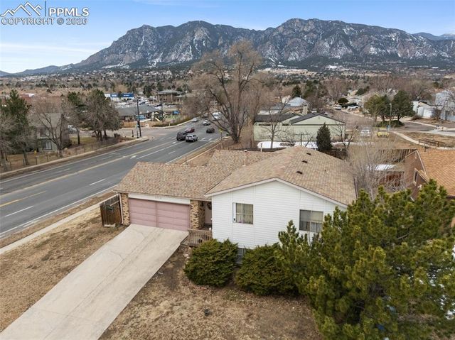 3750 Trail Rock Place, Colorado Springs, CO 80906